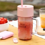 Mini Juicer with handle & straw - Image 10