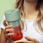 Mini Juicer with handle & straw - Image 4