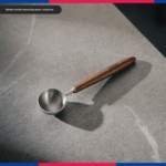 Bincoo Walnut Coffee Scoop: Elegant, Precise Measuring - Image 3