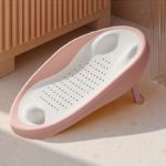 Adjustable Foldable Bath Seat - Soft, Non-Slip Comfort - صورة 7