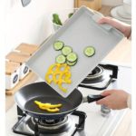 WIEZ Versatile Bamboo Cutting Board with Tray - Image 4