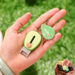 Compact Stainless Steel Peeler for Easy Travel Use - Image 2