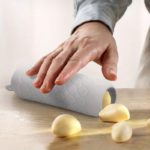 Effortless Garlic Peeler: Food-Safe Silicone Roller Tool